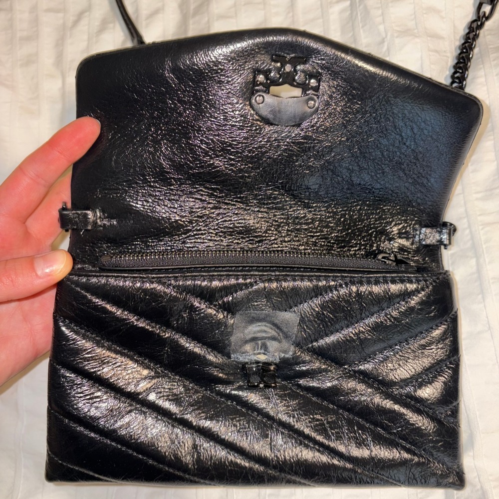 Tory Burch Crossbody Bag Womens Black Kira Chevron Crinkled Patent Leather Quilt - Picture 4 of 8